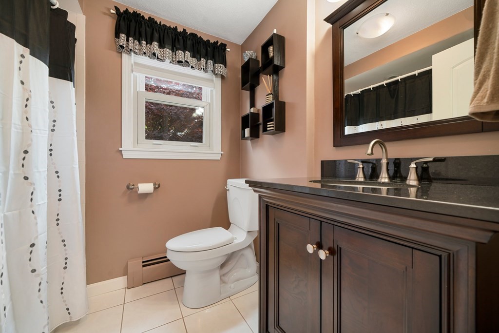 3 Norman Road Reading, MA 01867 - Photo 13 of 32