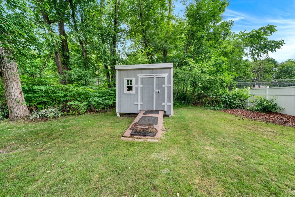 3 Norman Road Reading, MA 01867 - Photo 27 of 32