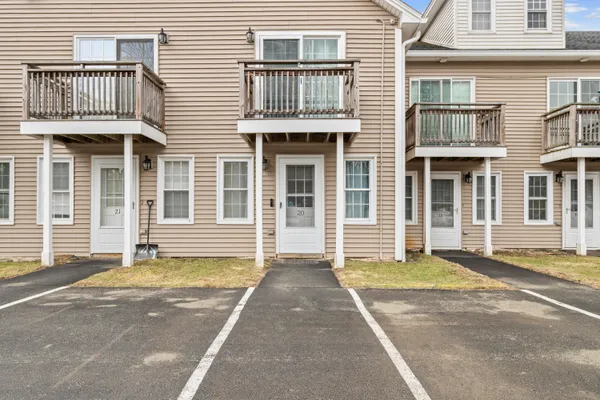 $215,000 | 35 Mathews Avenue, Unit 20, Waterville, ME 04901