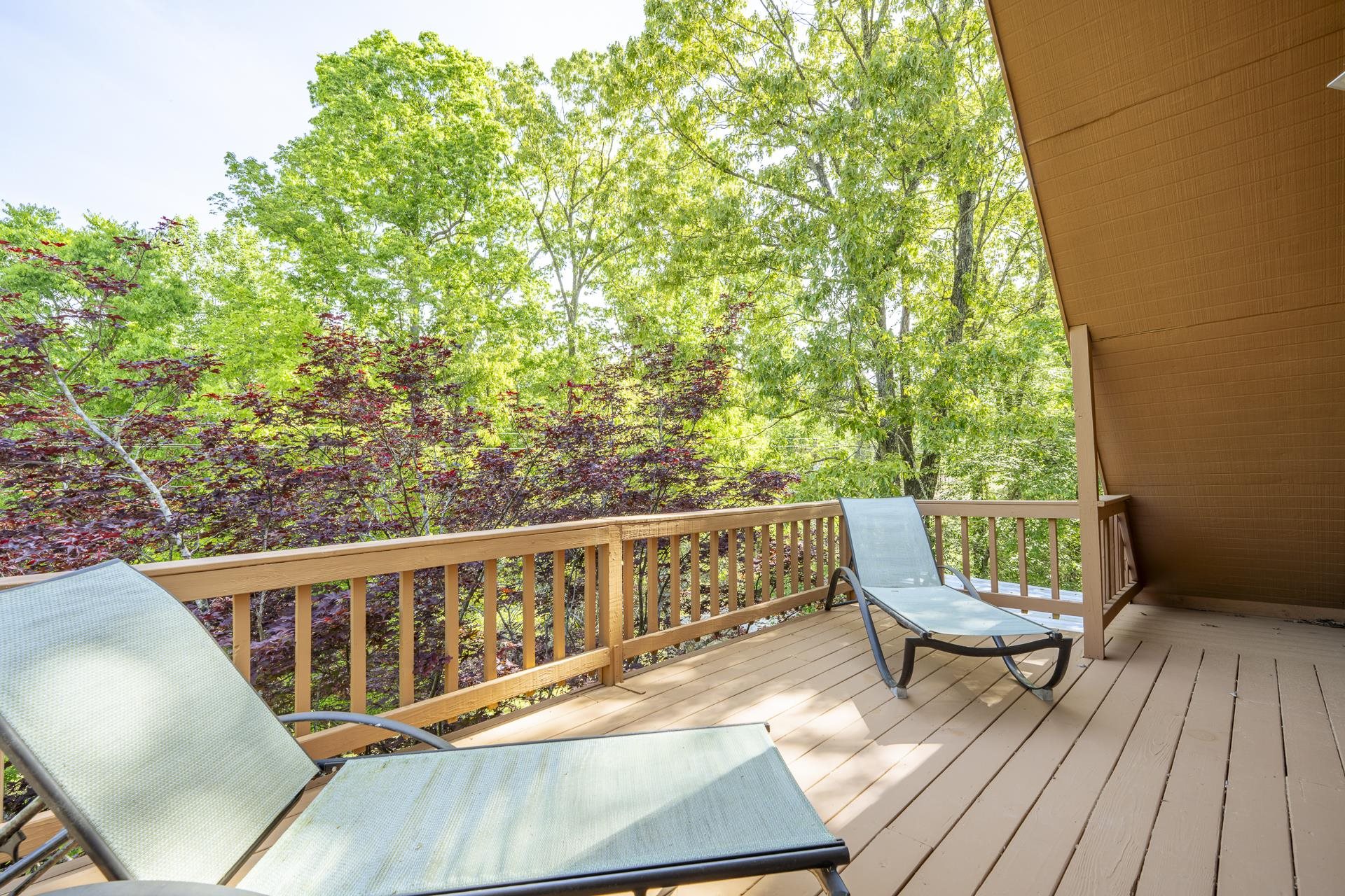 85 Cr 256 Road Iuka, MS 38852 - Photo 21 of 39 Expansive outdoor deck featuring wood-finish flooring and a matching wood railing