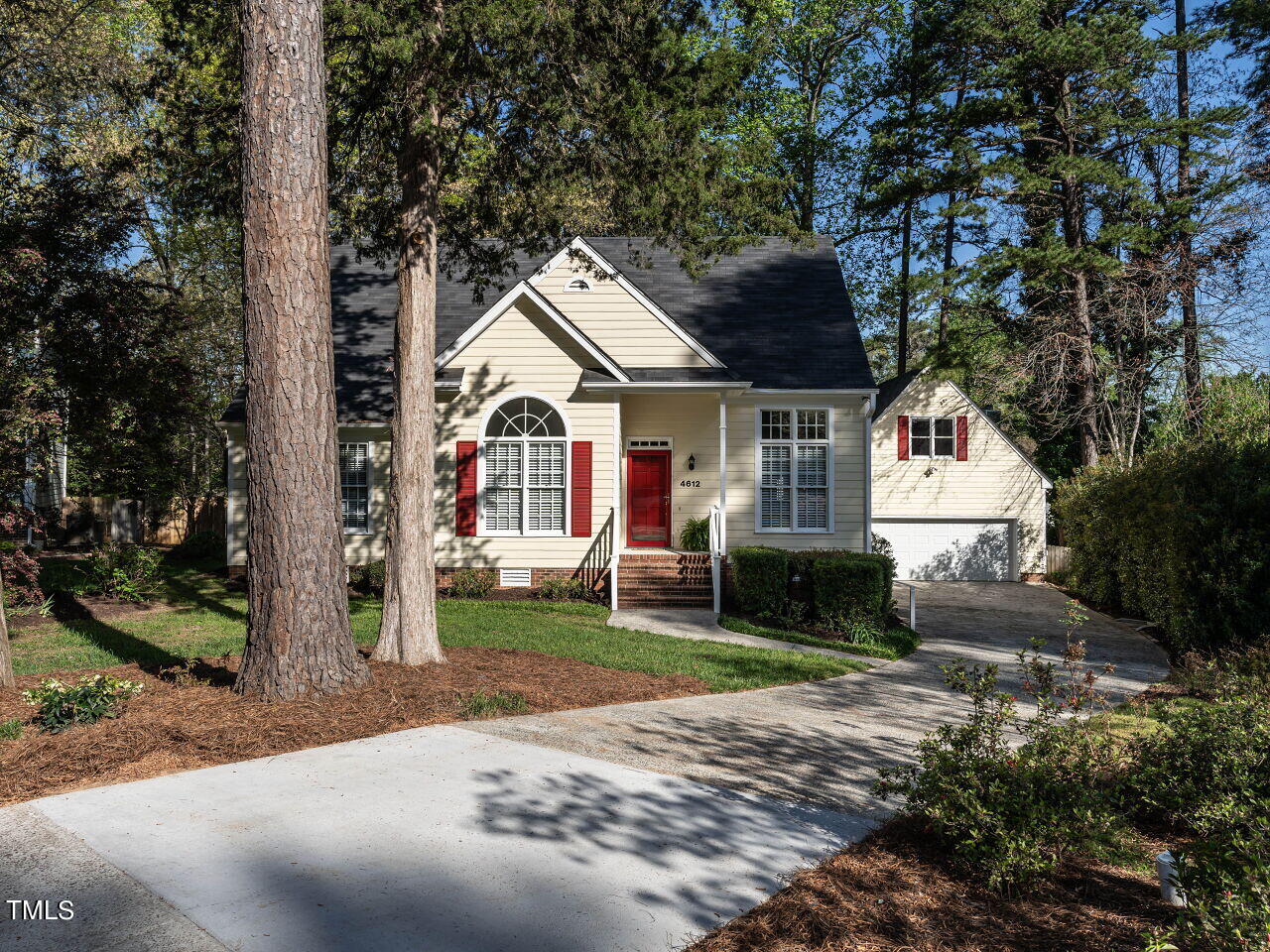 4612 Thendara Way Raleigh, NC 27612 - Photo 2 of 34 002-1280x960-front