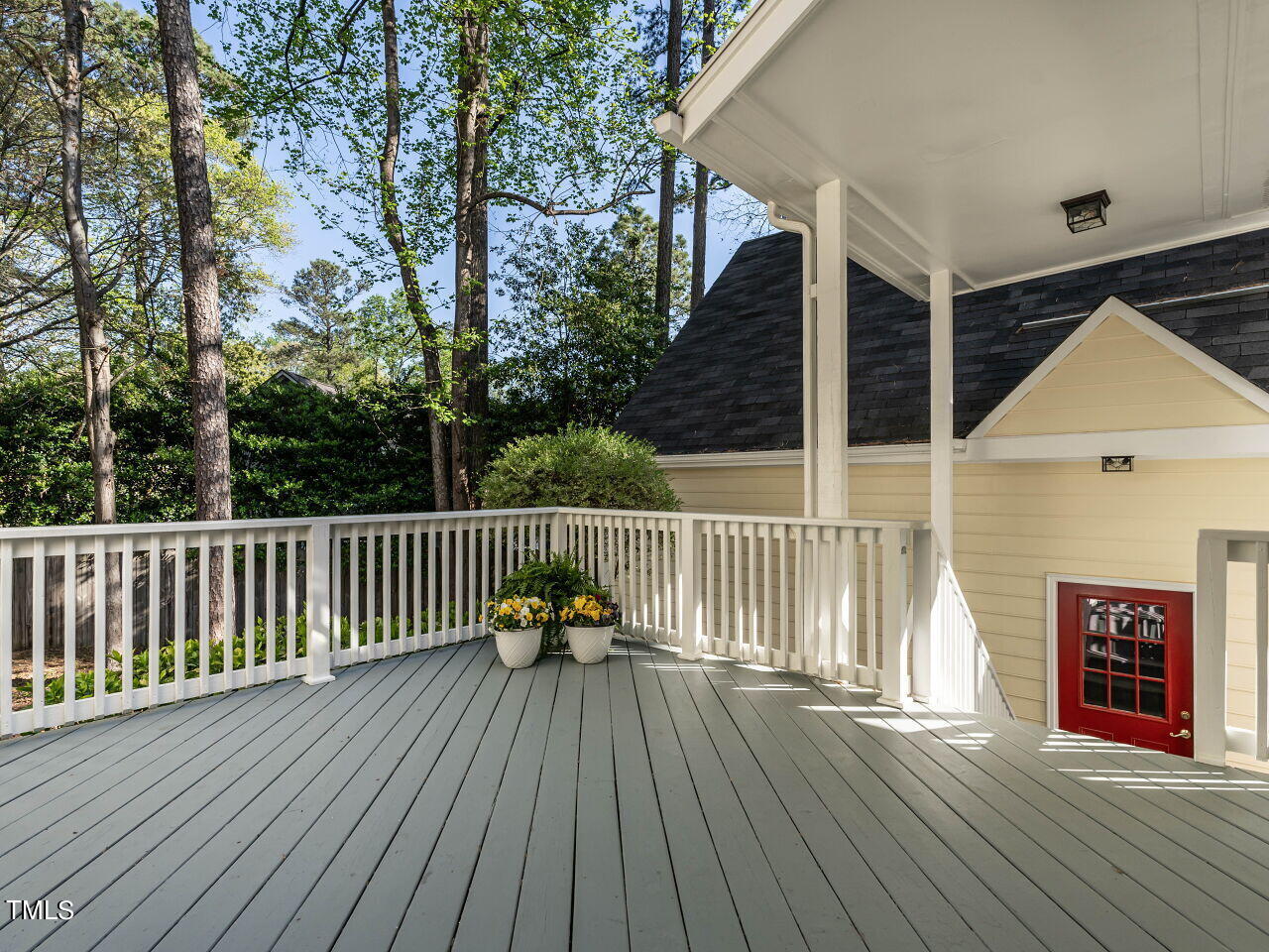 4612 Thendara Way Raleigh, NC 27612 - Photo 30 of 34 030-1280x960-deck