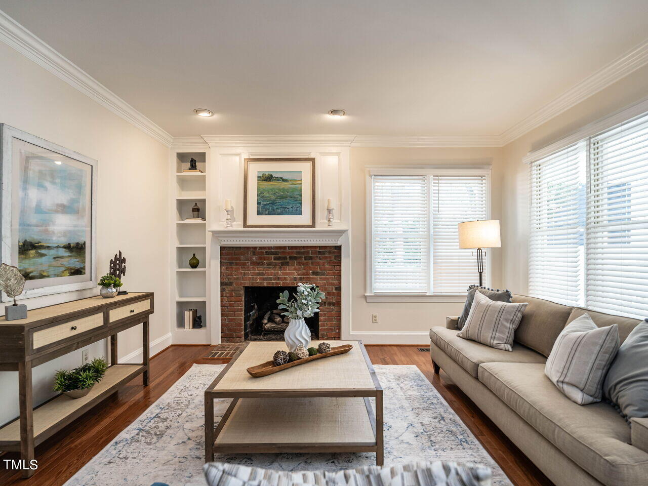 4612 Thendara Way Raleigh, NC 27612 - Photo 9 of 34 009-1280x960-family-room