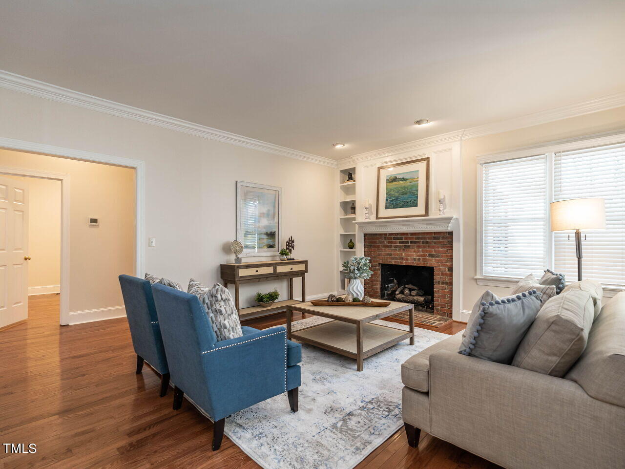 4612 Thendara Way Raleigh, NC 27612 - Photo 10 of 34 010-1280x960-family-room