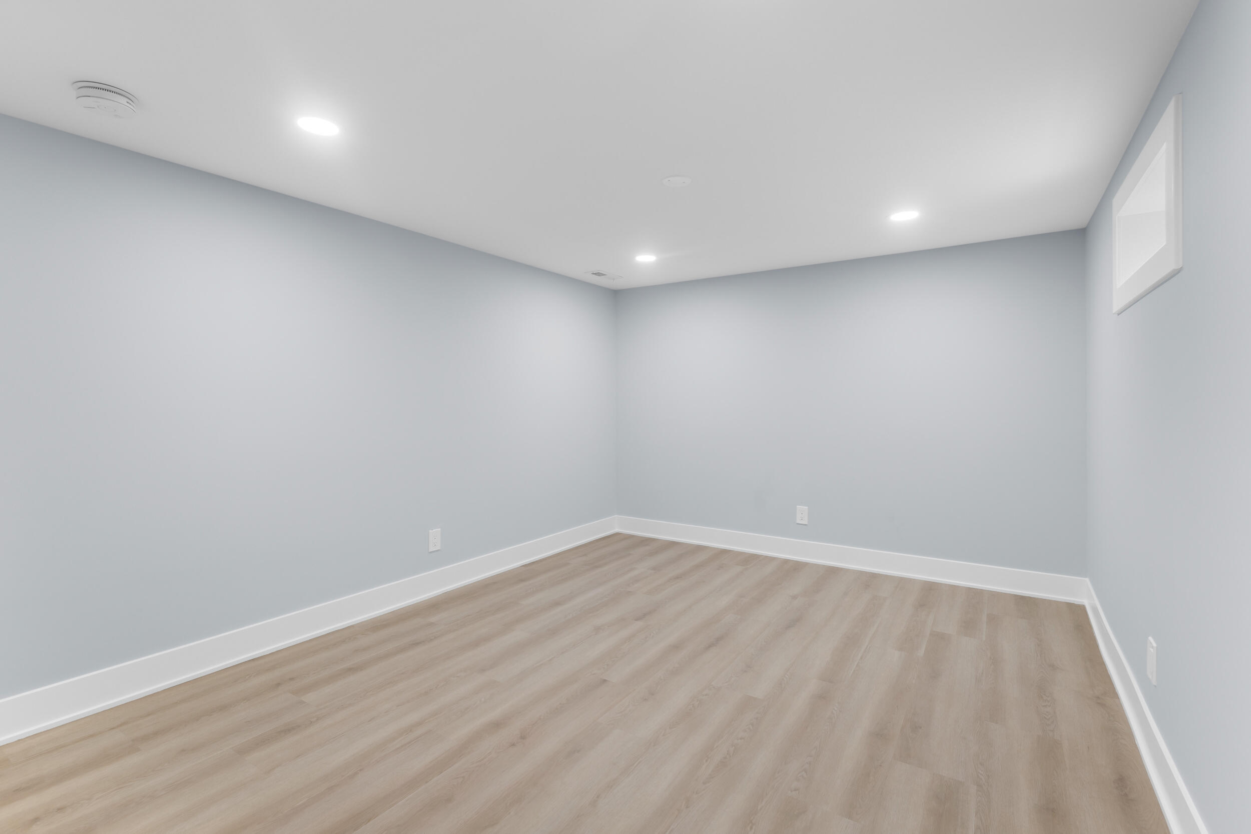 986 Indian Hills Road Fontana, WI 53125 - Photo 58 of 108 Family Room