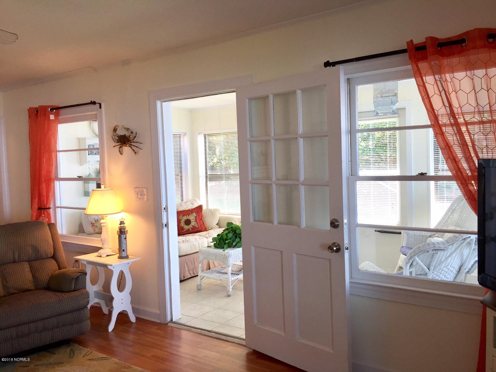 830 Ross Road Bath, NC 27808 - Photo 16 of 40 Sunporch from LR