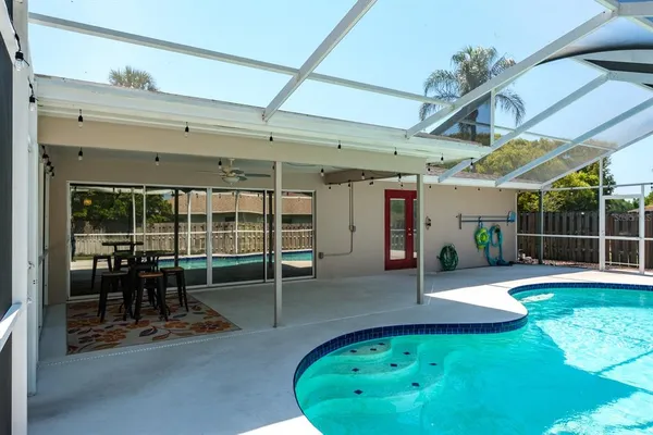 $660,000 | 75 Woodcutter Lane, Palm Harbor, FL 34683