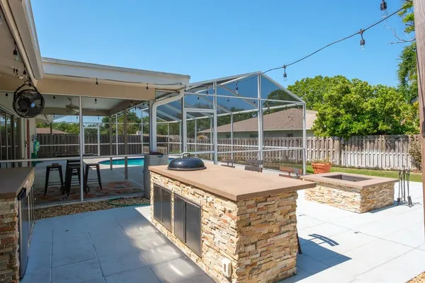 $660,000 | 75 Woodcutter Lane, Palm Harbor, FL 34683