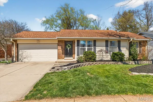 $337,000 | 1217 Dorne Drive, Ballwin, MO 63021