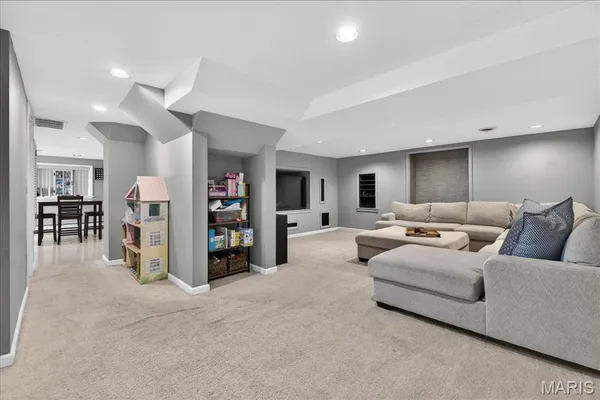 $337,000 | 1217 Dorne Drive, Ballwin, MO 63021