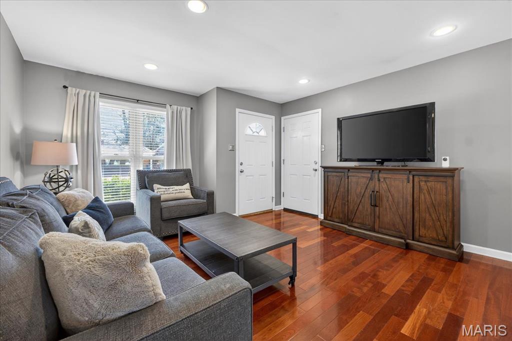 1217 Dorne Drive Ballwin, MO 63021 - Photo 5 of 42