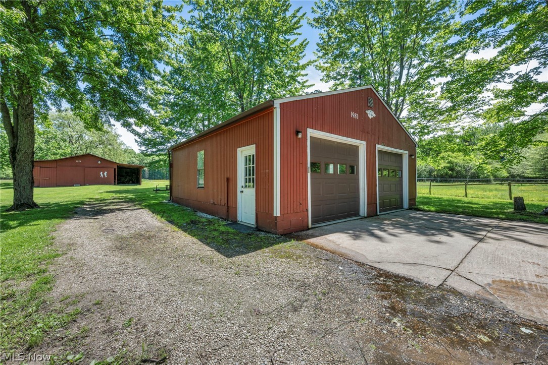 6407 Indian Point Road Painesville, OH 44077 - Photo 38 of 50 Detached garage