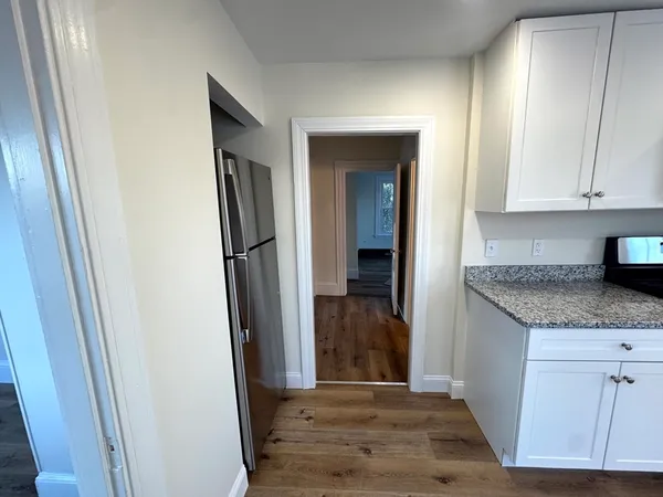 $2,500 | 195 Court Street, Unit 2, Plymouth, MA 02360