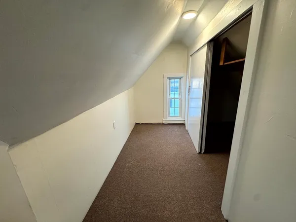 $2,500 | 195 Court Street, Unit 2, Plymouth, MA 02360