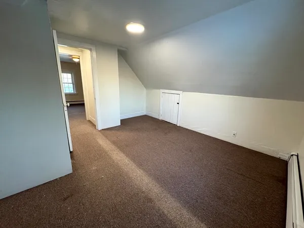 $2,500 | 195 Court Street, Unit 2, Plymouth, MA 02360