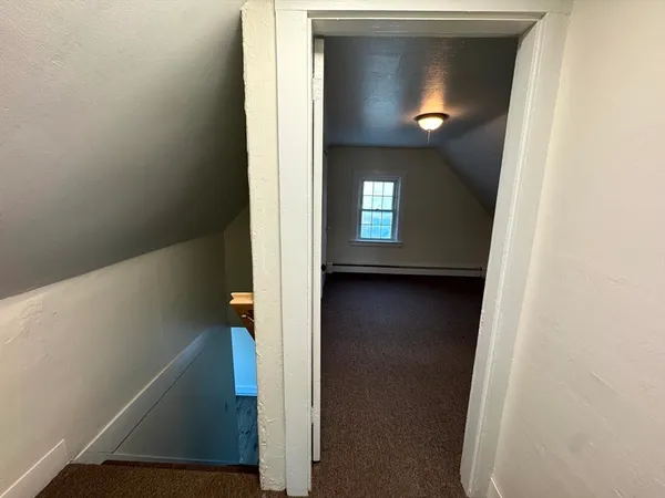 $2,500 | 195 Court Street, Unit 2, Plymouth, MA 02360