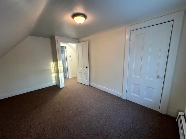 $2,500 | 195 Court Street, Unit 2, Plymouth, MA 02360