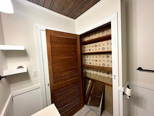 $2,500 | 195 Court Street, Unit 2, Plymouth, MA 02360