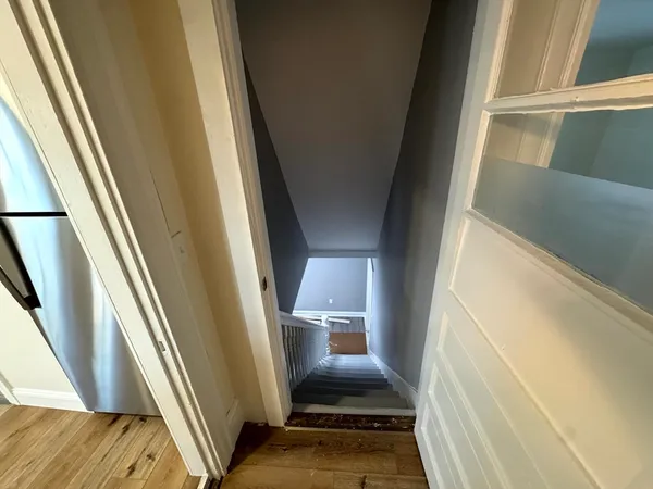 $2,500 | 195 Court Street, Unit 2, Plymouth, MA 02360