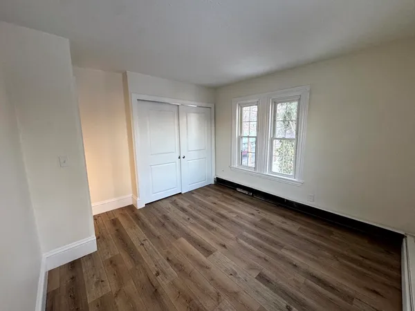 $2,500 | 195 Court Street, Unit 2, Plymouth, MA 02360