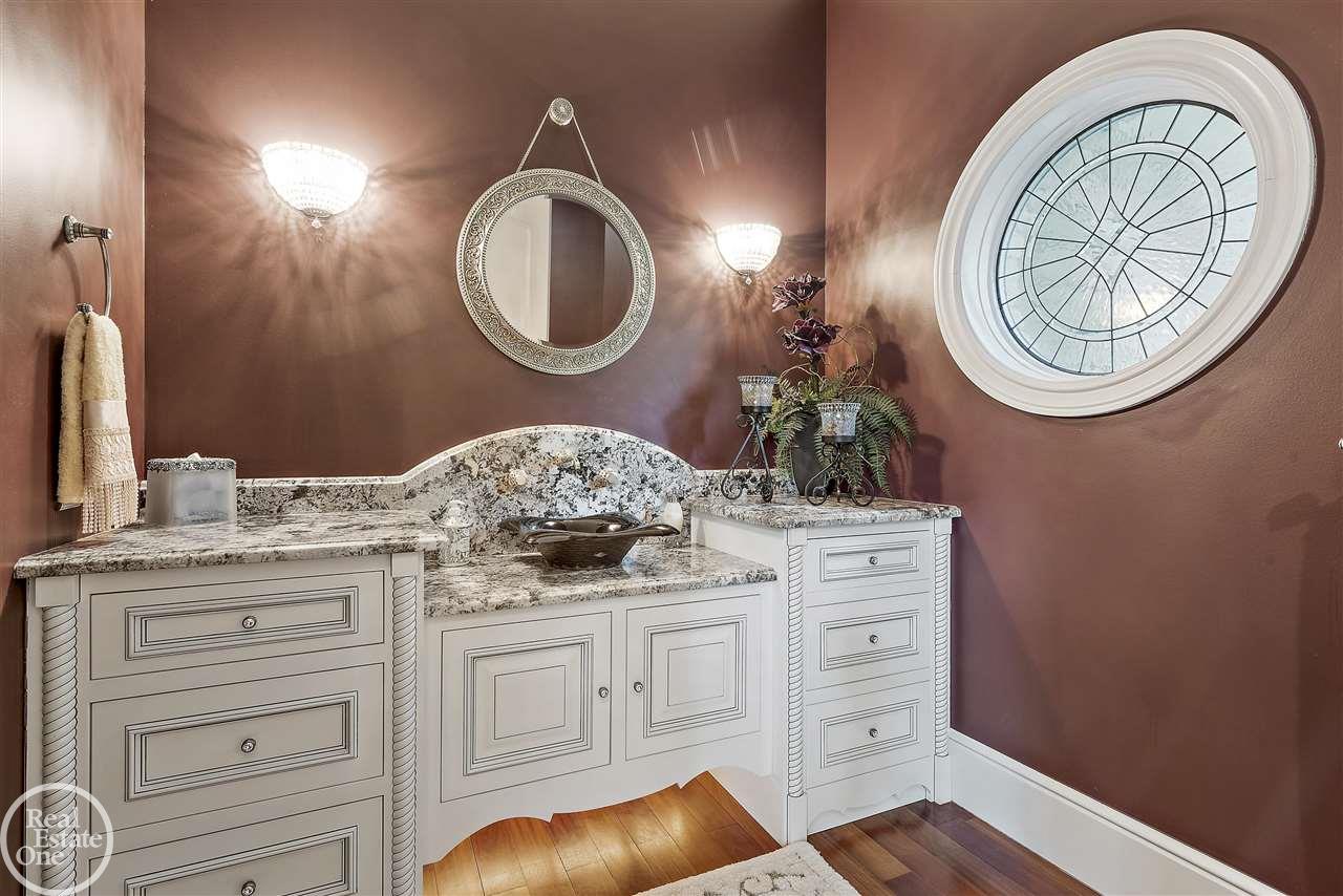 71227 Cedar Bend Lane, Unit 2 Romeo, MI 48065 - Photo 76 of 98 50071178-75.JPG