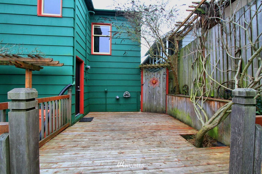 502 North 68th Street Seattle, WA 98103 - Photo 23 of 25 Gallery Image 23