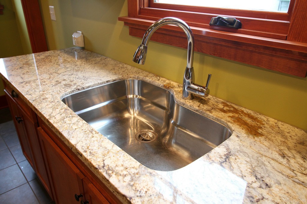 502 North 68th Street Seattle, WA 98103 - Photo 9 of 25 Gallery Image 9
