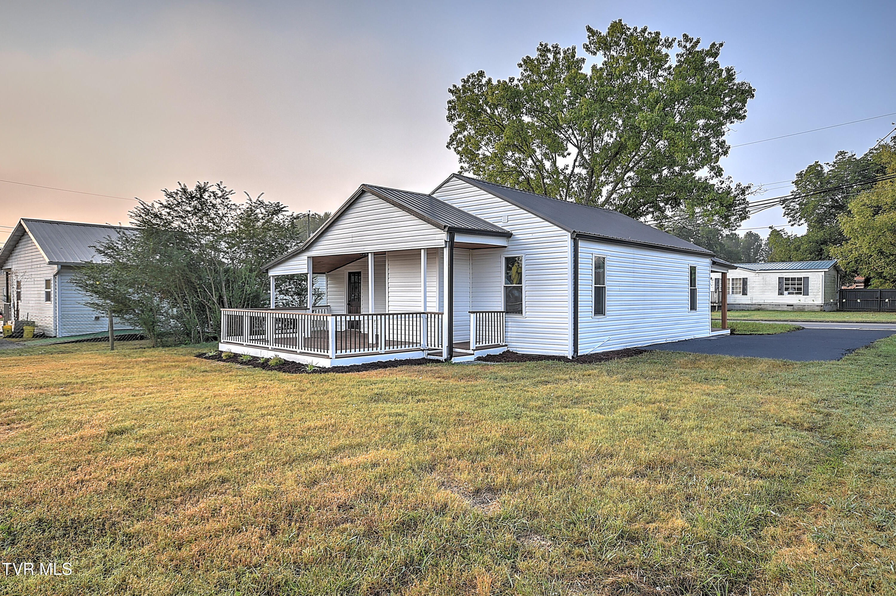 115 Shady View Road Kingsport, TN 37660 - Photo 32 of 37 33-print-115 Shady View CP-32