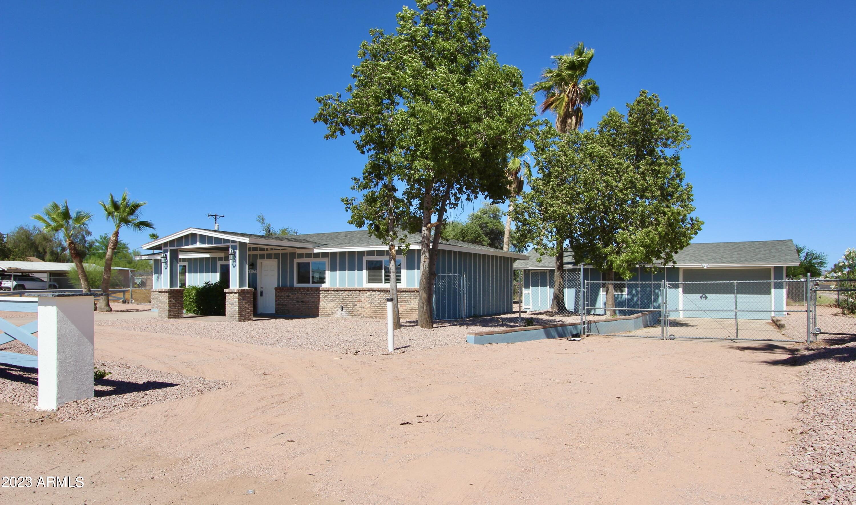 351 South Mountain Road Apache Junction, AZ 85120 - Photo 4 of 42 IMG_3918