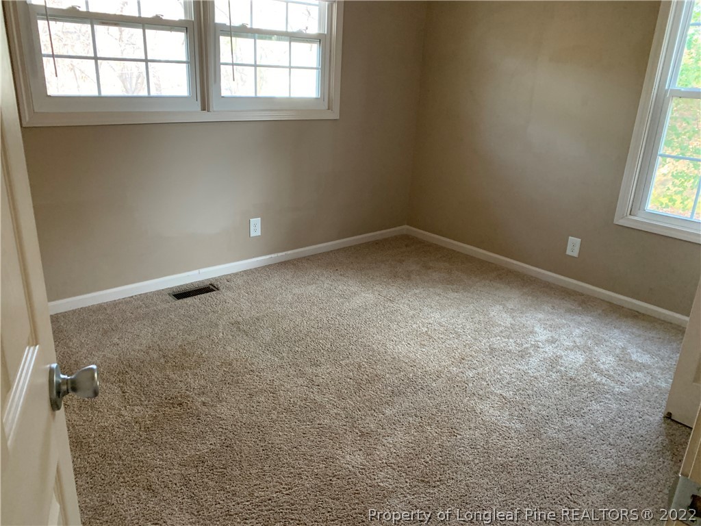 229 Lansdowne Road Fayetteville, NC 28314 - Photo 8 of 11