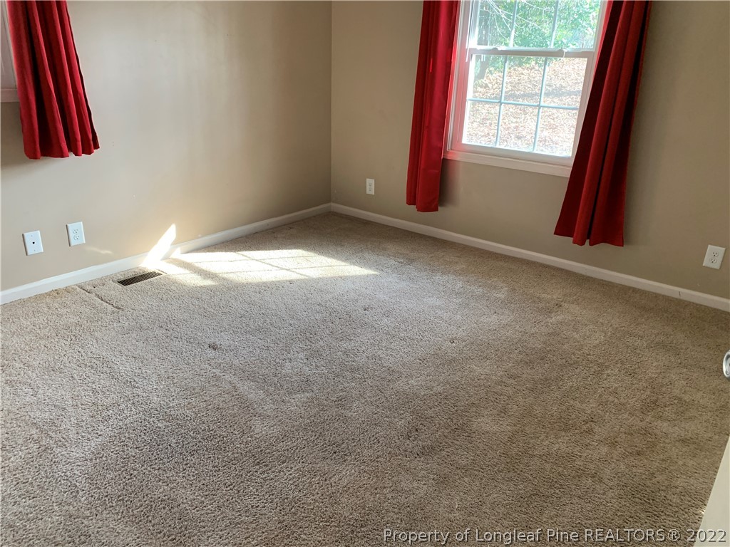 229 Lansdowne Road Fayetteville, NC 28314 - Photo 9 of 11