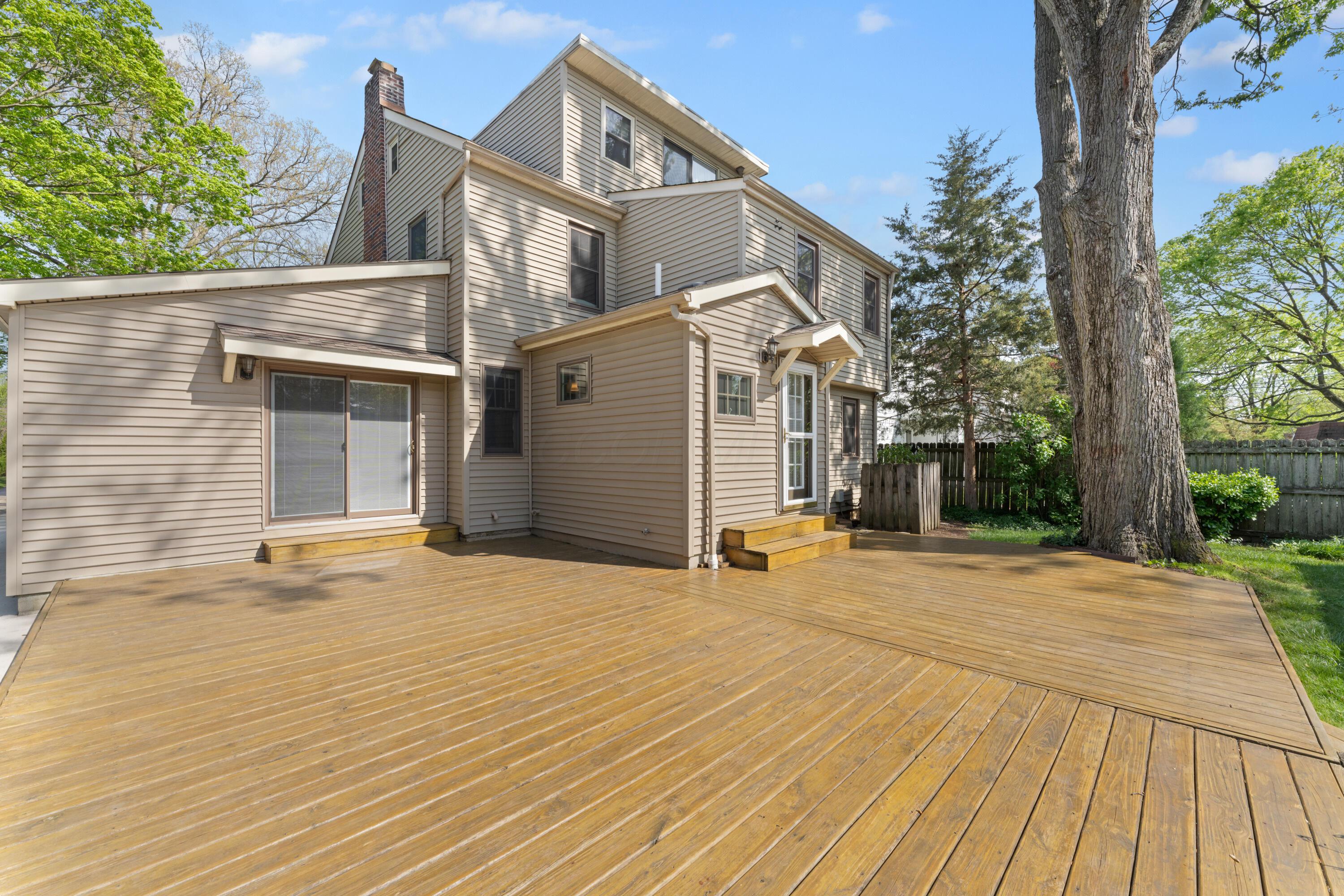 949 South Cassingham Road Columbus, OH 43209 - Photo 49 of 52 Deck