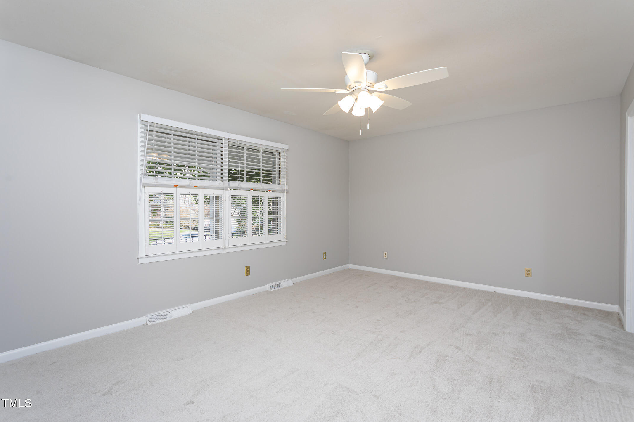 513 Princeton Street Raleigh, NC 27609 - Photo 11 of 25 Living Room