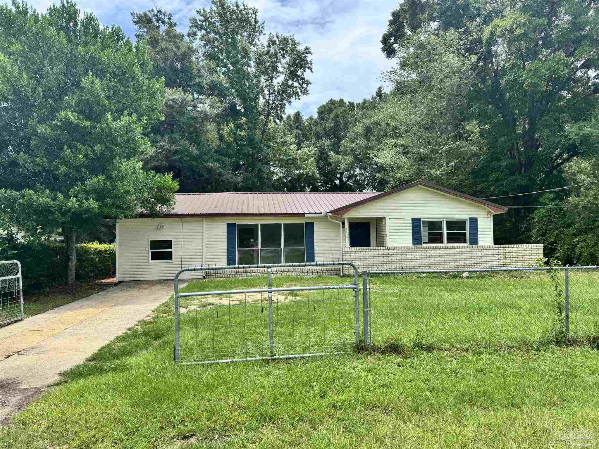 6437 Magnolia Street Milton, FL 32570 - Photo 1 of 13