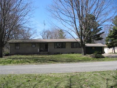 1086 Fort Road Benton Harbor, MI 49022 - Photo 1 of 4 Primary Photo