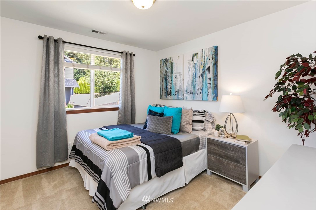 1032 South 32nd Place Renton, WA 98055 - Photo 15 of 24