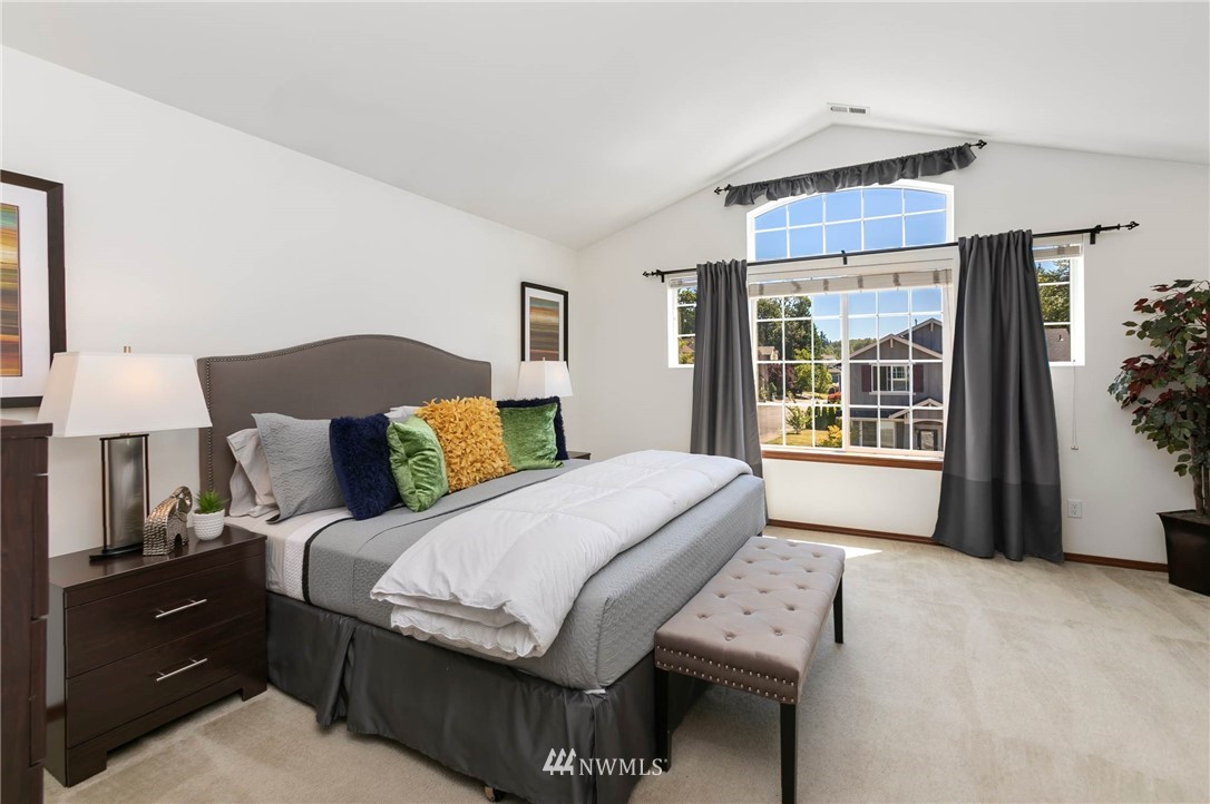 1032 South 32nd Place Renton, WA 98055 - Photo 10 of 24