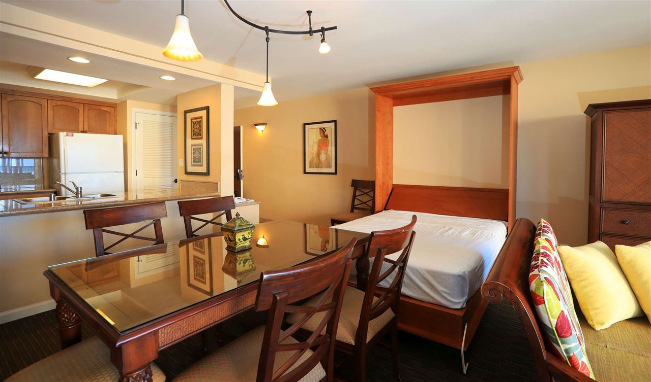 4401 Lower Honoapiilani Road, Unit B401 Lahaina, HI 96761 - Photo 7 of 17 Gallery Image 7