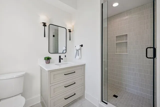 $3,500,700 | 3495 Eastshore Drive, Minnetrista, MN 55364