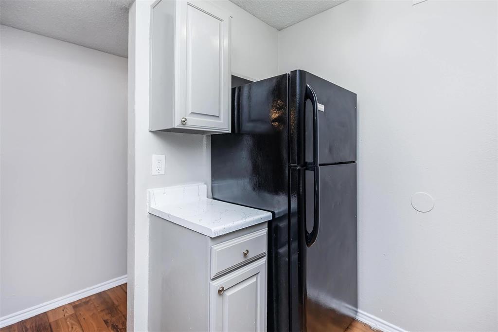 1826 Esters Road, Unit 2014 Irving, TX 75061 - Photo 17 of 37