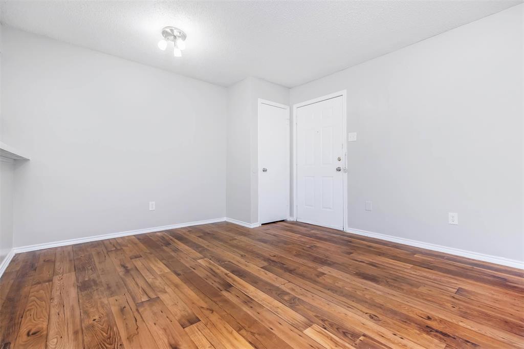 1826 Esters Road, Unit 2014 Irving, TX 75061 - Photo 20 of 37