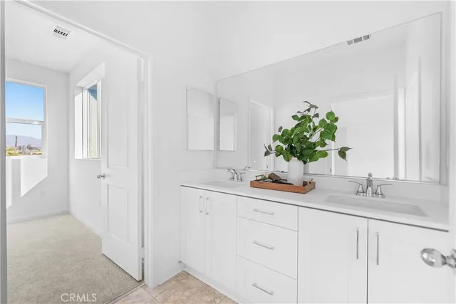 $659,990 | 9423 1/2 North Sepulveda Blvd Hills, Unit 2, Mission Hills, CA 91345