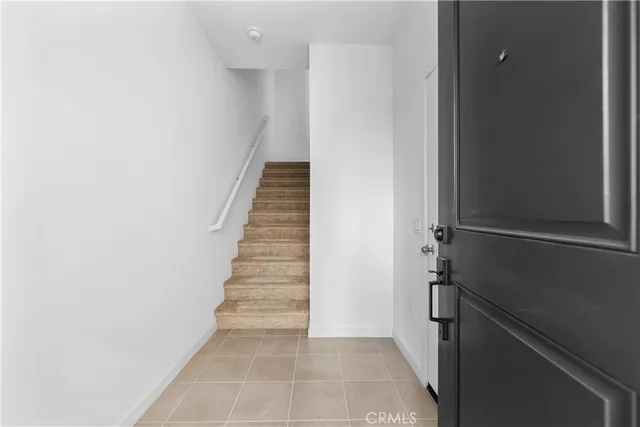 $659,990 | 9423 1/2 North Sepulveda Blvd Hills, Unit 2, Mission Hills, CA 91345