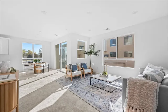 $659,990 | 9423 1/2 North Sepulveda Blvd Hills, Unit 2, Mission Hills, CA 91345