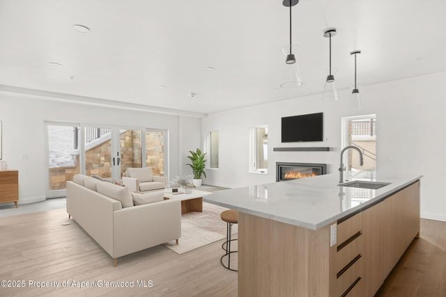 $4,495,000 | 360 Wood Road, Unit 503, Snowmass Village, CO 81615