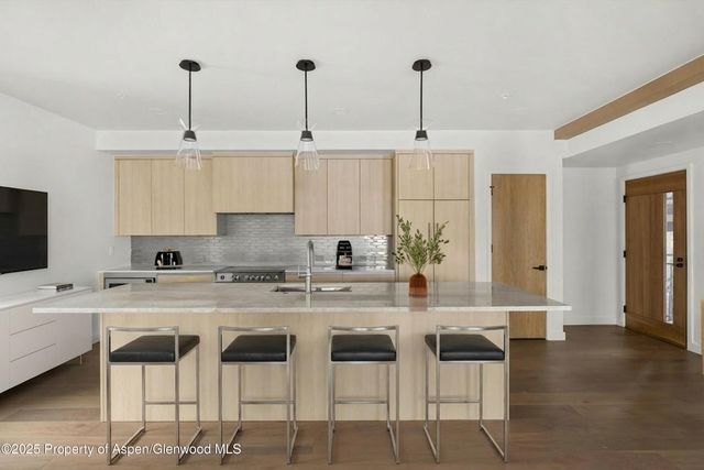 $4,495,000 | 360 Wood Road, Unit 503, Snowmass Village, CO 81615