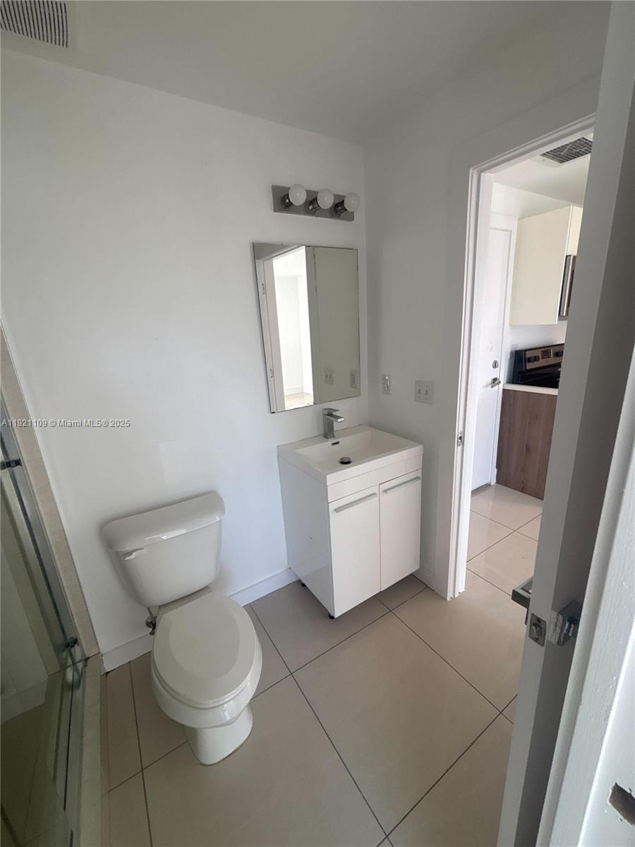 829 Southwest 18th Avenue, Unit 309 Miami, FL 33135 - Photo 5 of 12