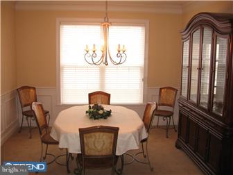 55 Meadow Run Road Bordentown, NJ 08505 - Photo 3 of 12 Dining Room