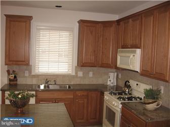 55 Meadow Run Road Bordentown, NJ 08505 - Photo 5 of 12 Kitchen
