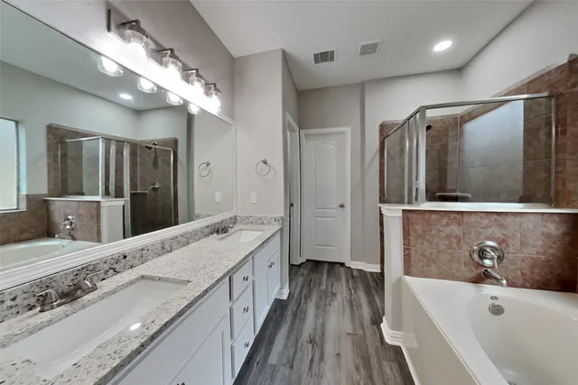 $2,550 | 21510 Duke Alexander Drive, Kingwood, TX 77339